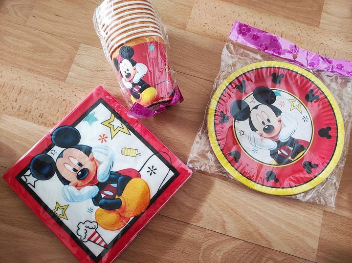 Kelímky, talířky, ubrousky Mickey Mouse červené 24ks