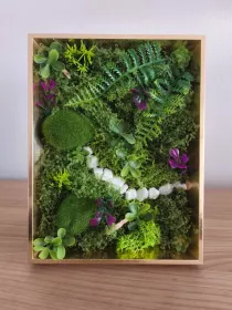 Obrázek z umělého mechu a rostlin 10x20cm