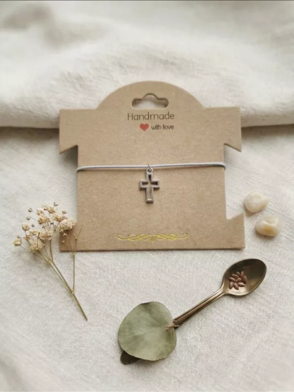 Šňůrkové náramky s různymi motivy (bižutérie) - č.4